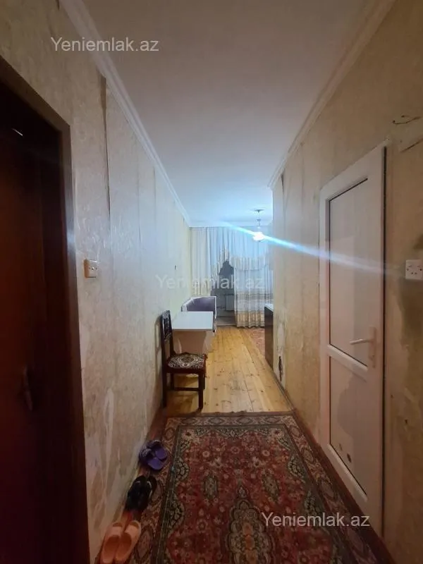 Satılır 3 otaqlı köhnə tikili 72 m²