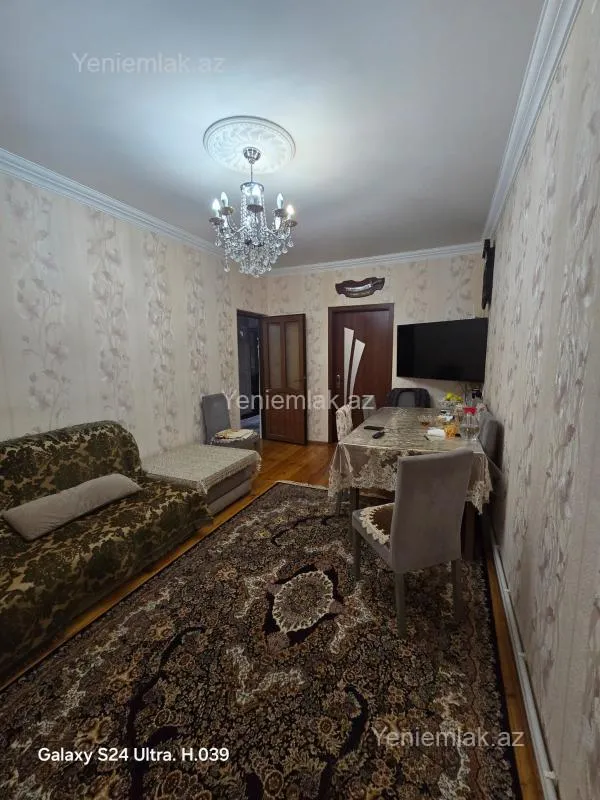 Satılır 3 otaqlı köhnə tikili 75 m²