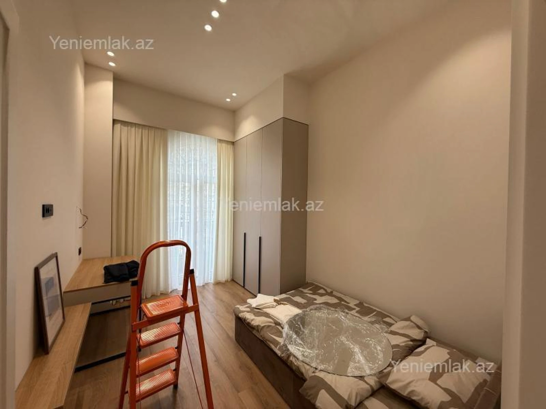 Satılır 3 otaqlı yeni tikili 88 m²