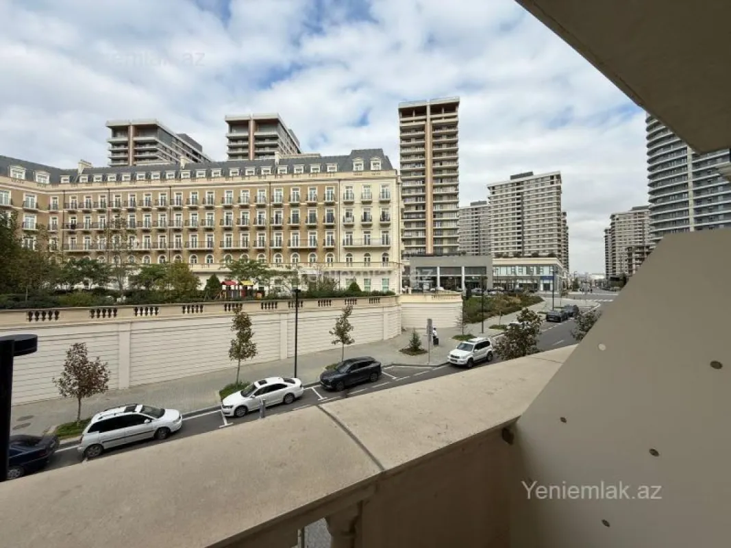 Satılır 3 otaqlı yeni tikili 88 m²