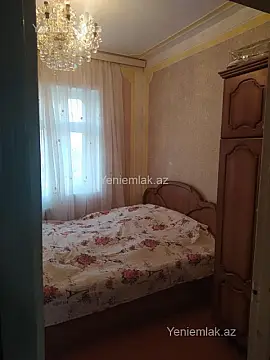 Satılır 3 otaqlı köhnə tikili 75 m²