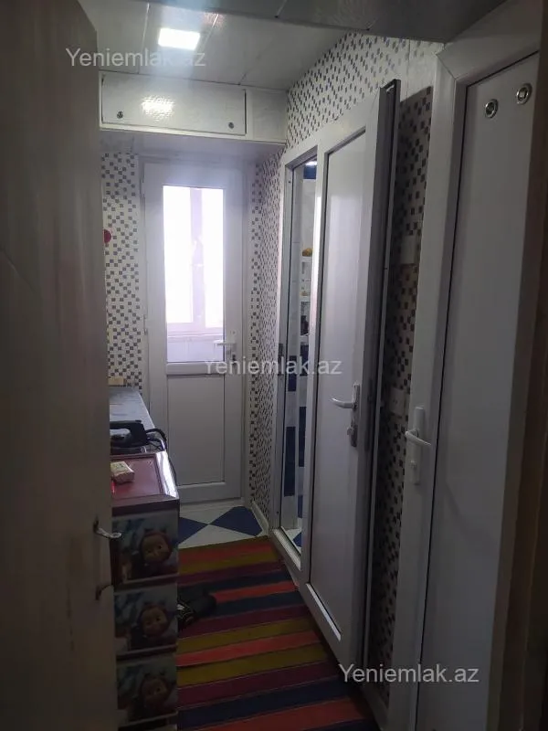 Satılır 3 otaqlı köhnə tikili 75 m²