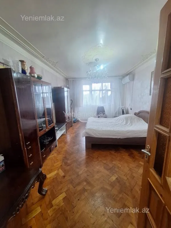 Satılır 3 otaqlı köhnə tikili 70 m²