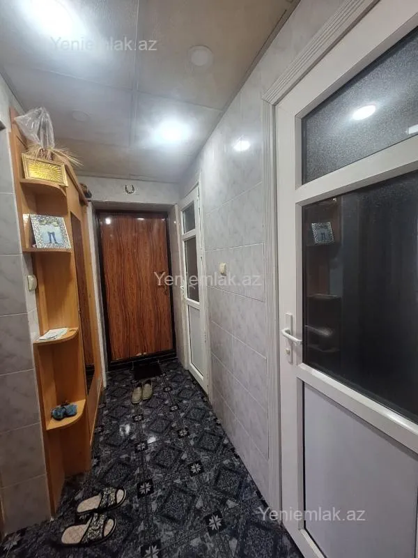 Satılır 3 otaqlı köhnə tikili 70 m²