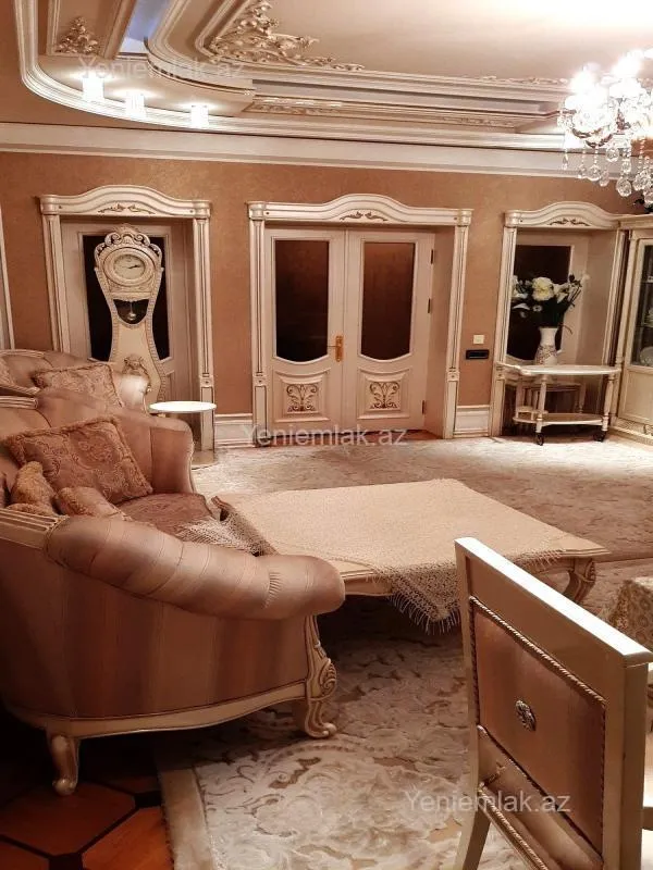 Satılır 3 otaqlı yeni tikili 140 m²