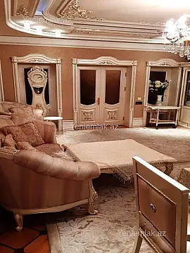 Satılır 3 otaqlı yeni tikili 140 m²