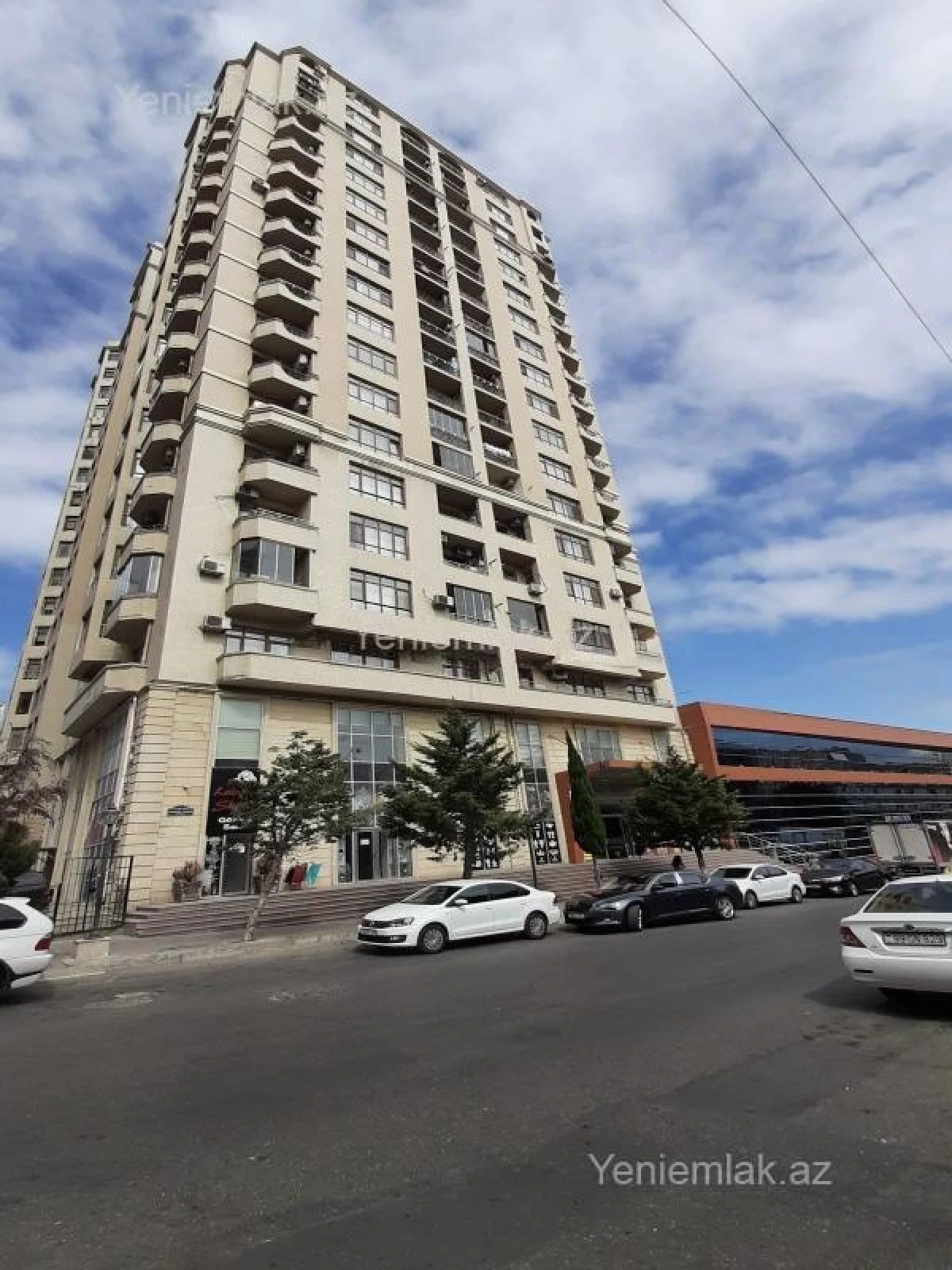 Satılır 3 otaqlı yeni tikili 140 m²