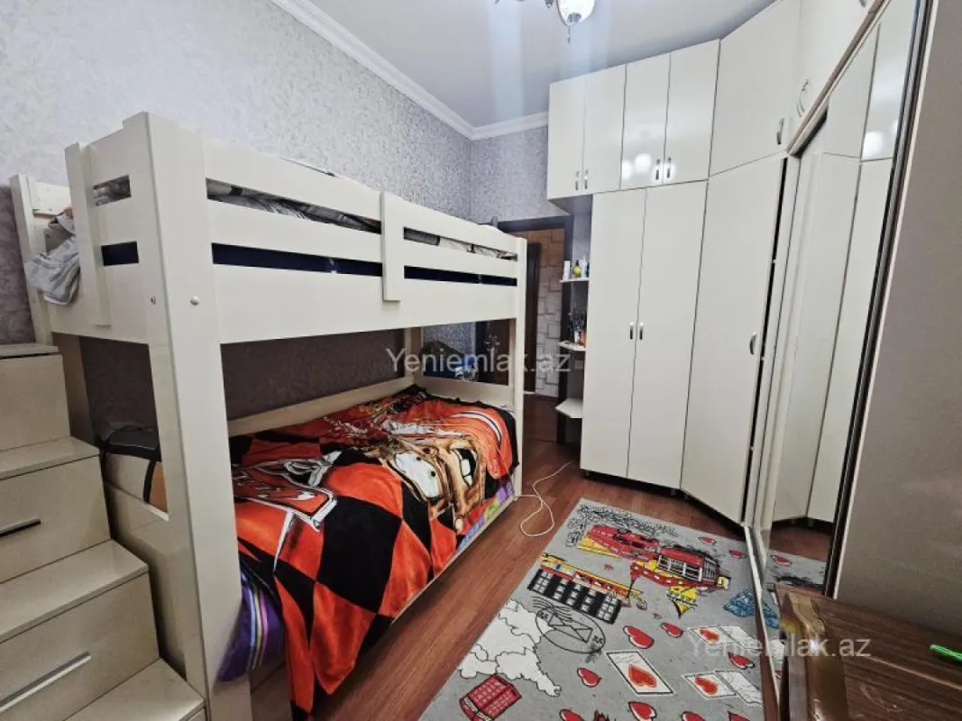 Satılır 2 otaqlı yeni tikili 60 m²