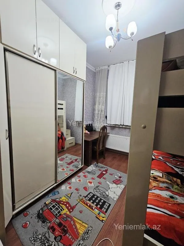 Satılır 2 otaqlı yeni tikili 60 m²