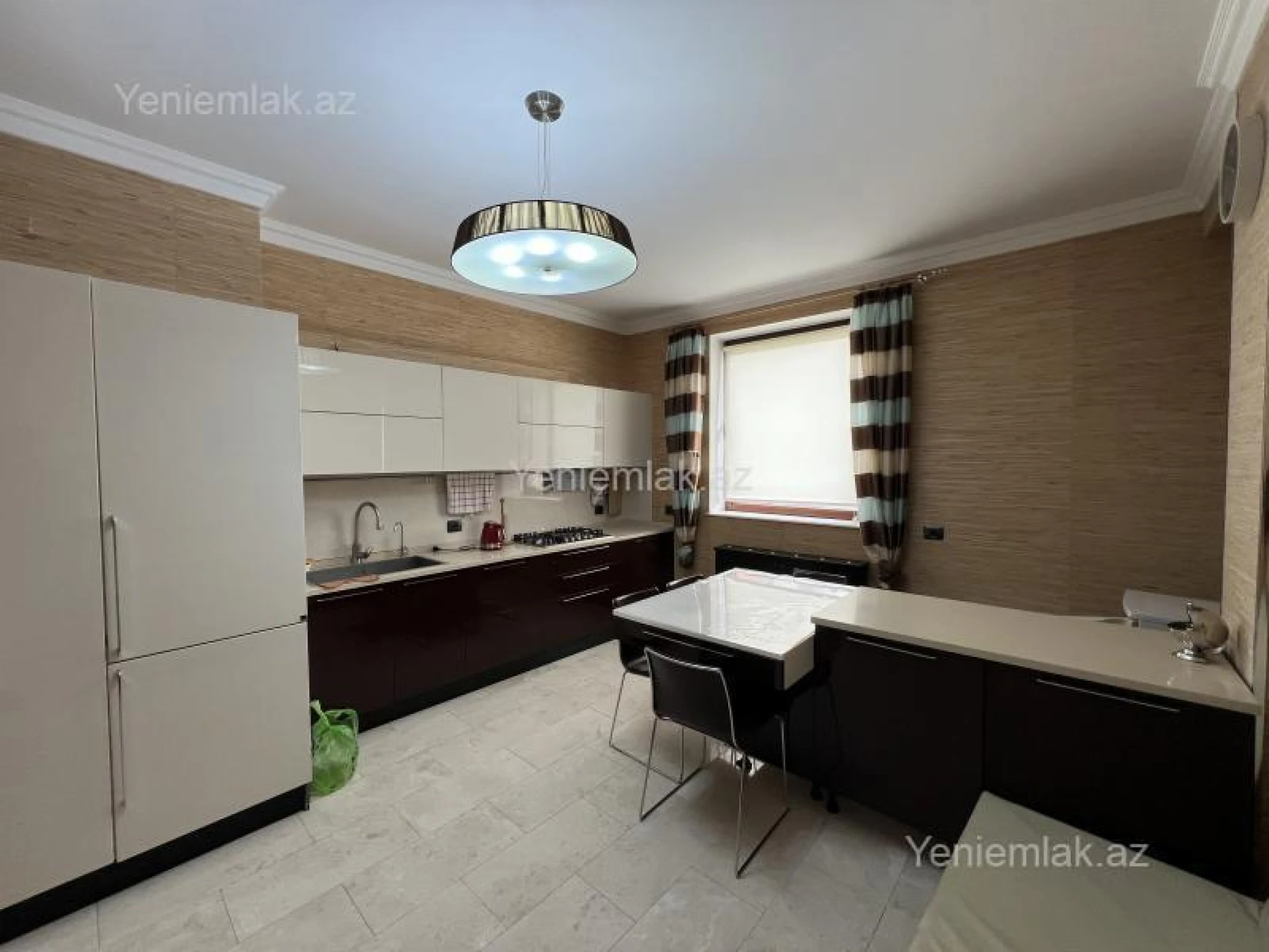 Satılır 4 otaqlı yeni tikili 217 m²