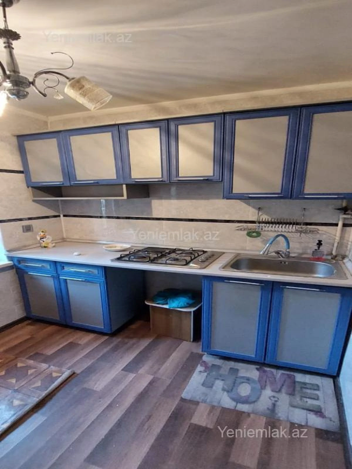 Satılır 3 otaqlı köhnə tikili 70 m²