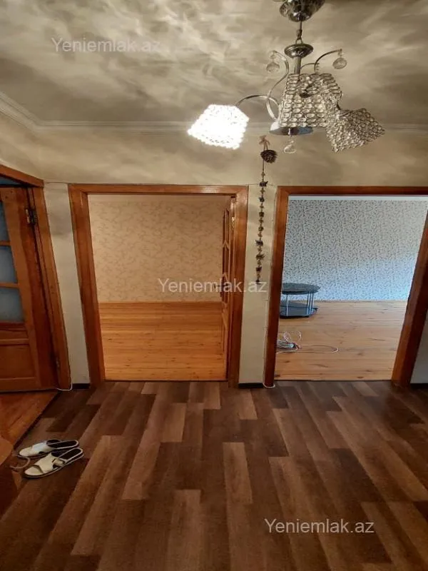 Satılır 3 otaqlı köhnə tikili 70 m²