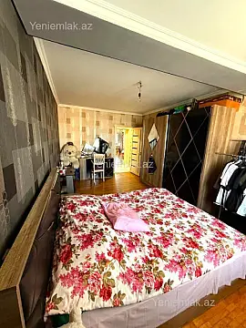 Satılır 2 otaqlı köhnə tikili 80 m²