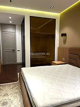 Satılır 4 otaqlı yeni tikili 185 m²