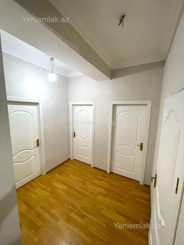 Satılır 3 otaqlı yeni tikili 90 m²