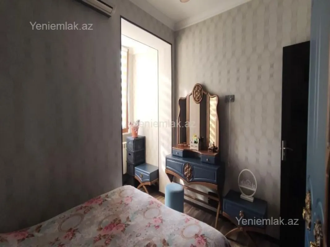 Satılır 3 otaqlı yeni tikili 65 m²