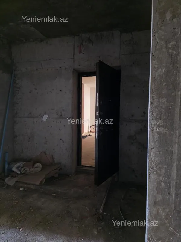 Satılır 3 otaqlı yeni tikili 110 m²