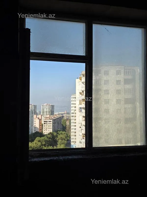 Satılır 3 otaqlı yeni tikili 110 m²