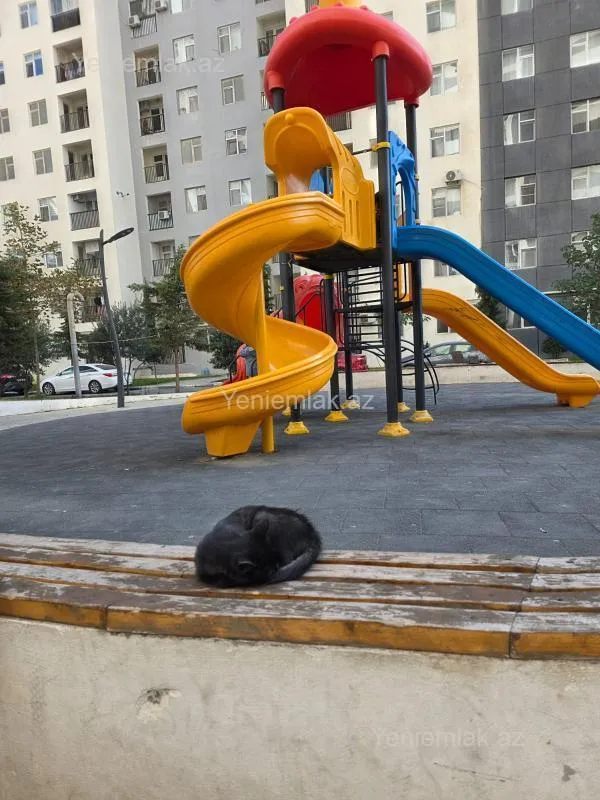 Satılır 3 otaqlı yeni tikili 110 m²