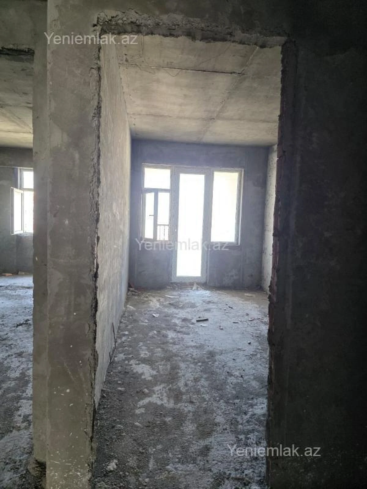 Satılır 3 otaqlı yeni tikili 110 m²