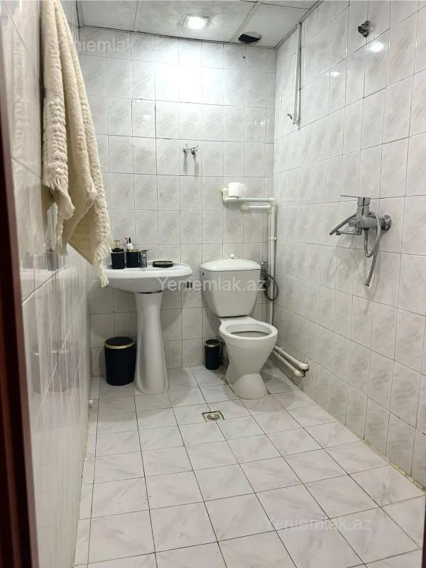 Satılır 3 otaqlı köhnə tikili 71 m²