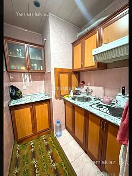 Satılır 3 otaqlı köhnə tikili 71 m²