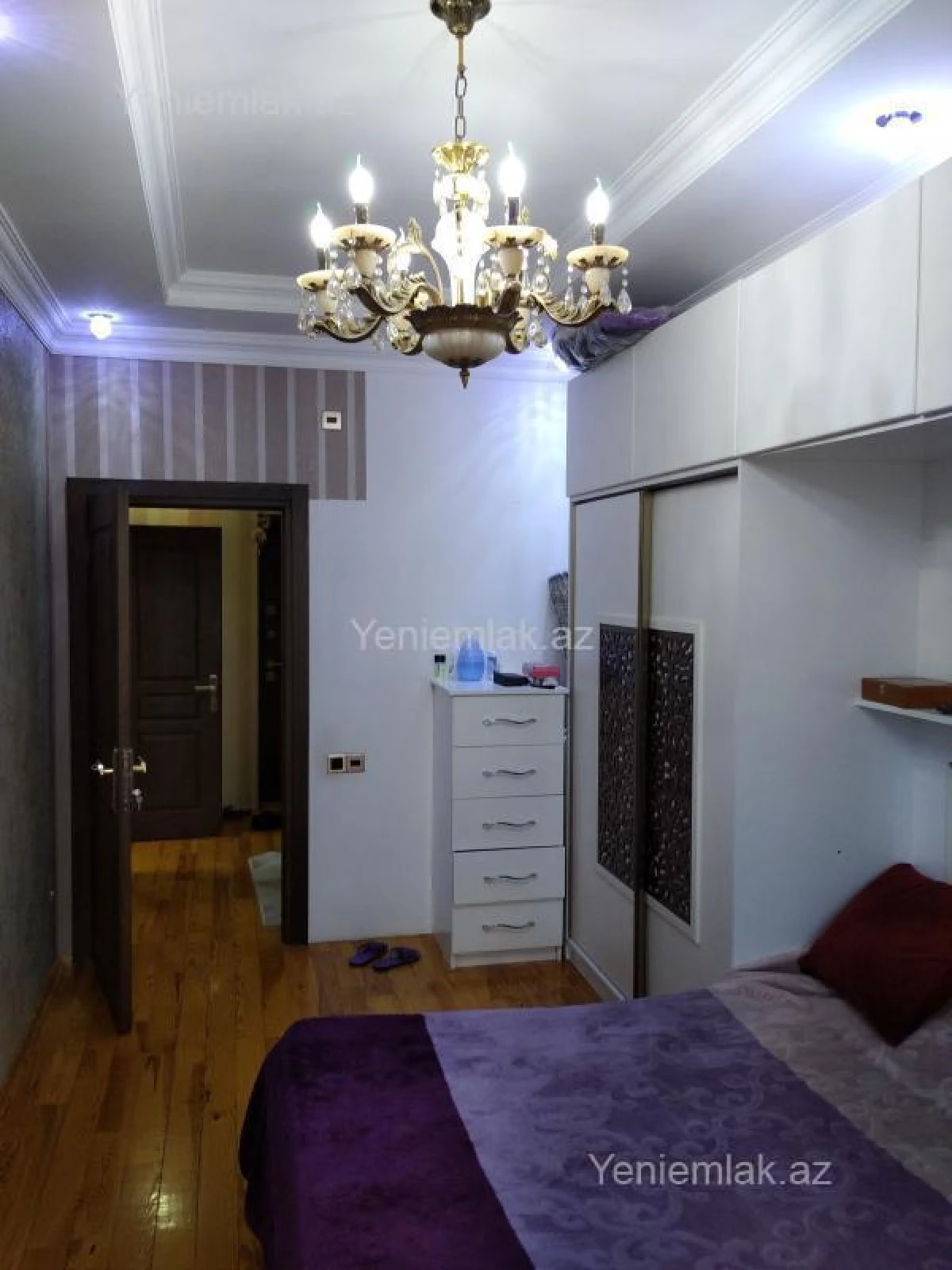 Satılır 3 otaqlı yeni tikili 80 m²