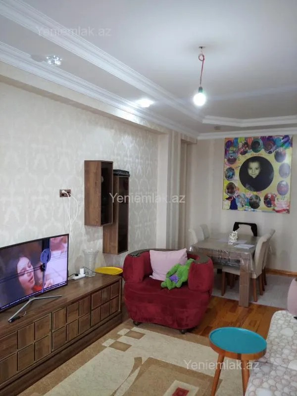 Satılır 3 otaqlı yeni tikili 80 m²