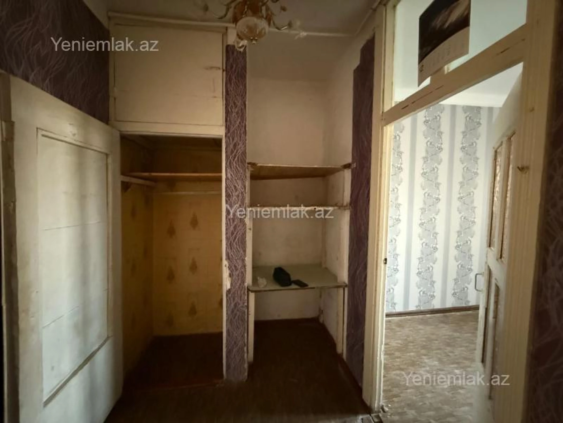 Satılır 2 otaqlı köhnə tikili 65 m²