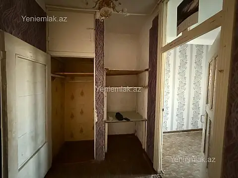 Satılır 2 otaqlı köhnə tikili 65 m²