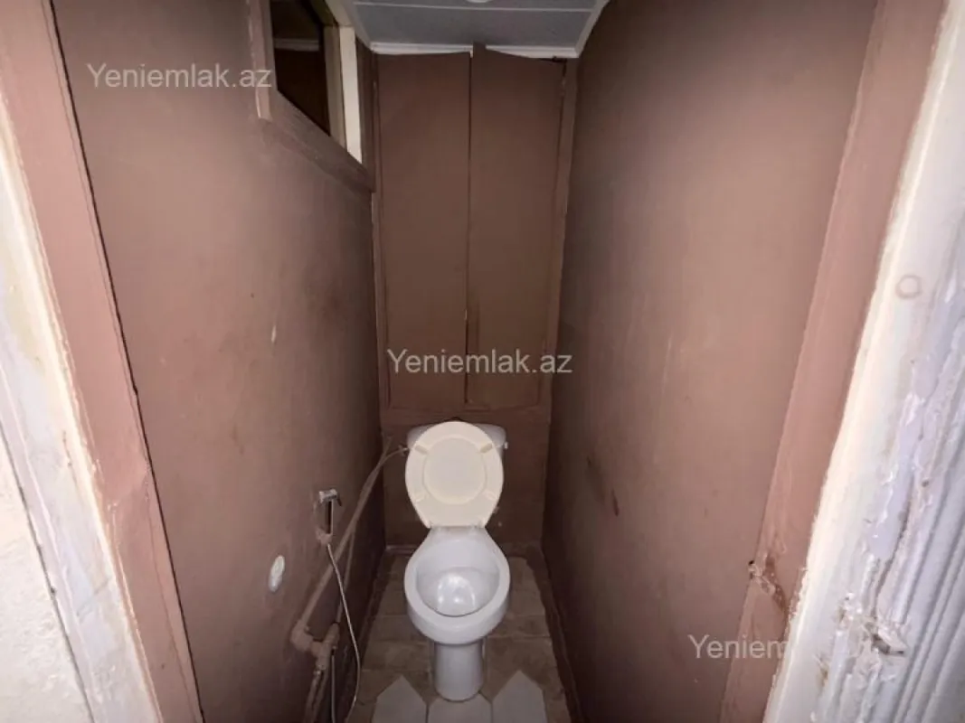 Satılır 2 otaqlı köhnə tikili 65 m²