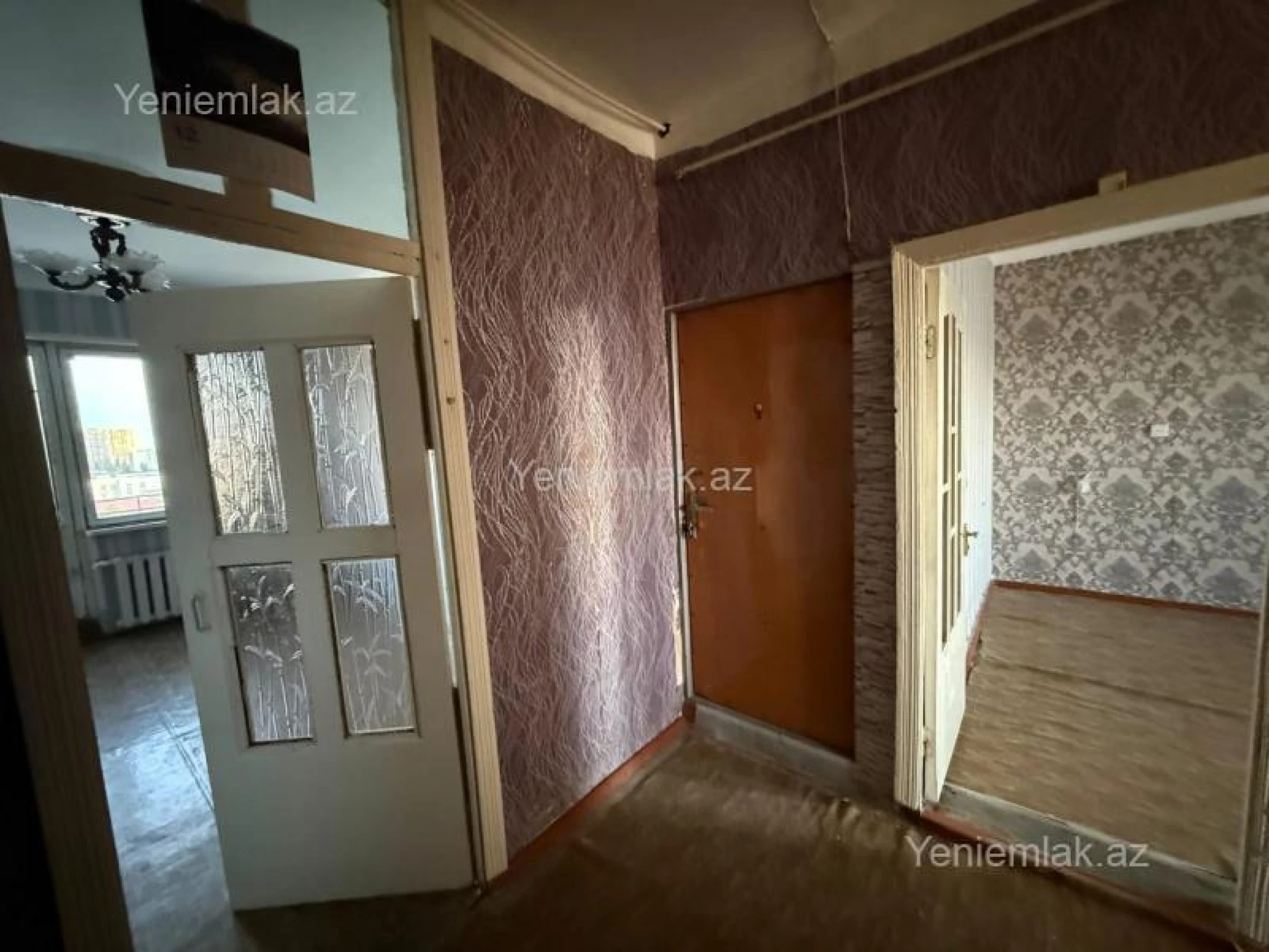 Satılır 2 otaqlı köhnə tikili 65 m²