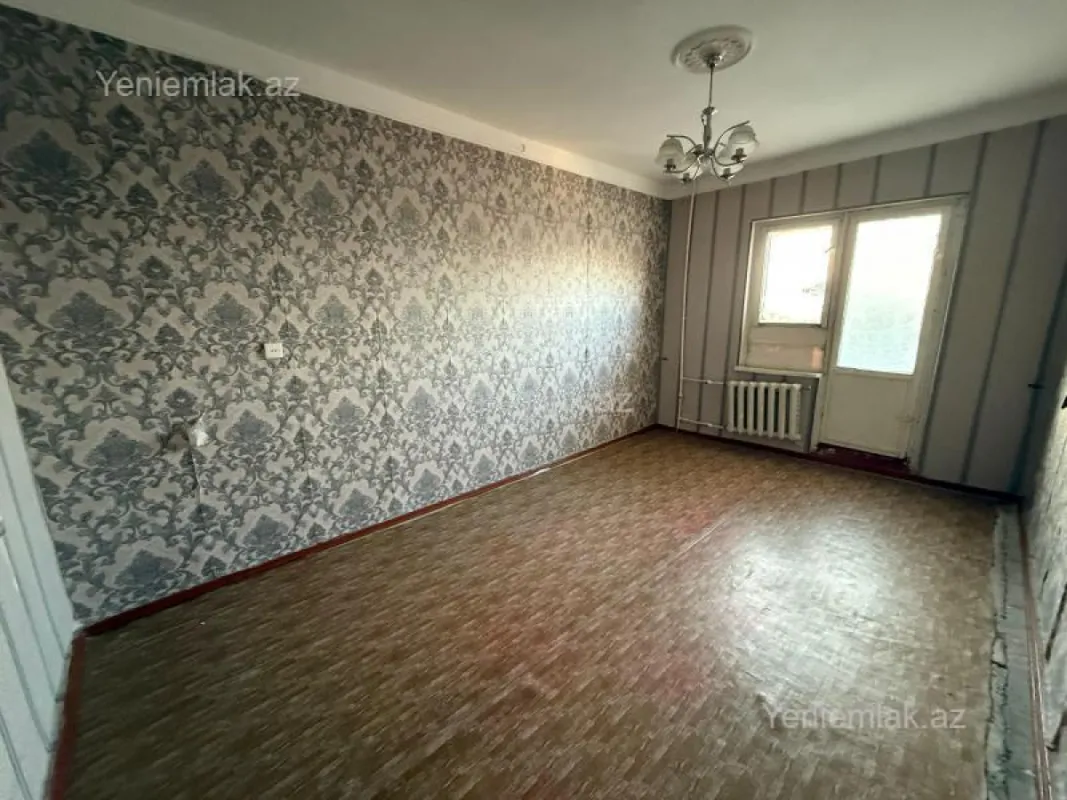 Satılır 2 otaqlı köhnə tikili 65 m²