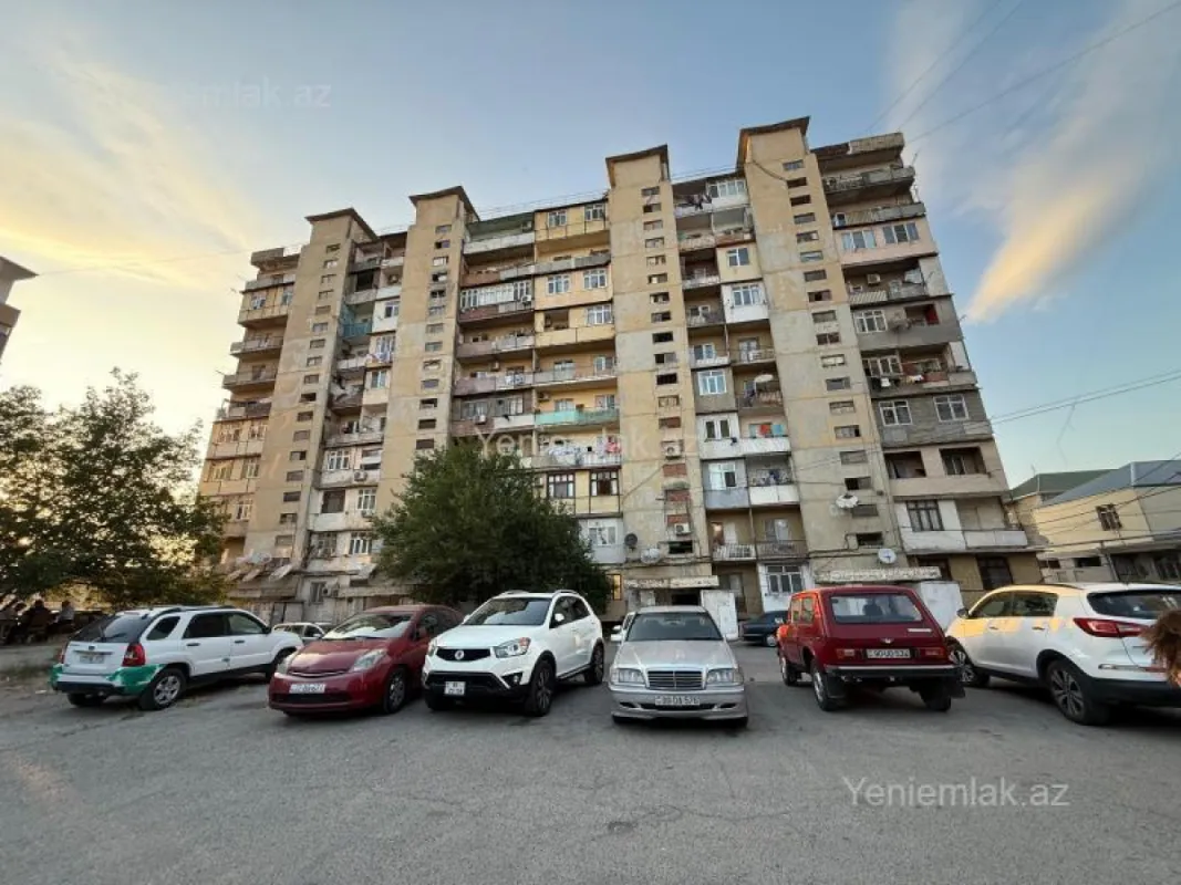 Satılır 2 otaqlı köhnə tikili 65 m²
