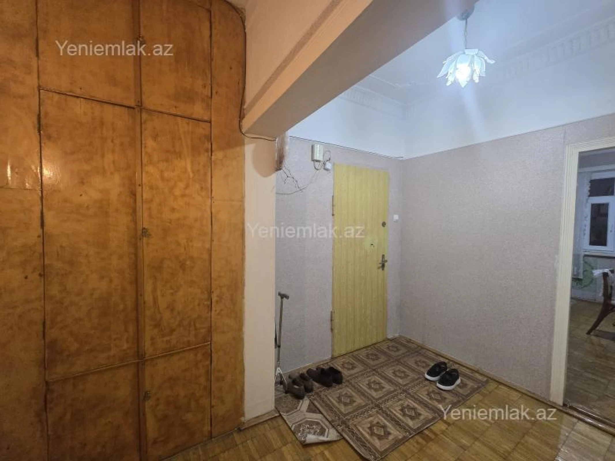 Satılır 4 otaqlı köhnə tikili 88 m²