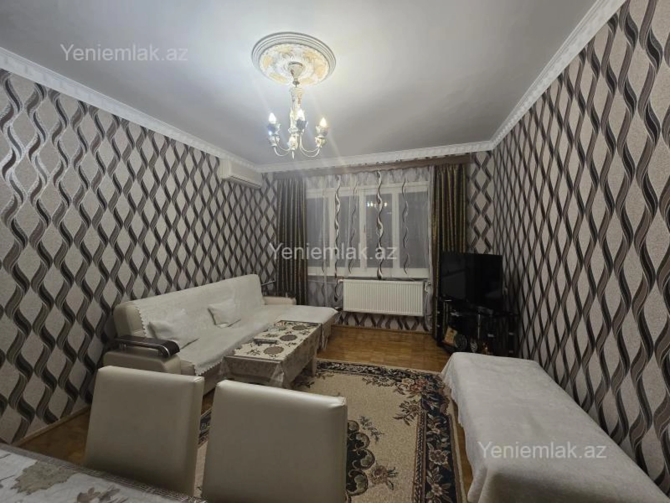 Satılır 4 otaqlı köhnə tikili 88 m²