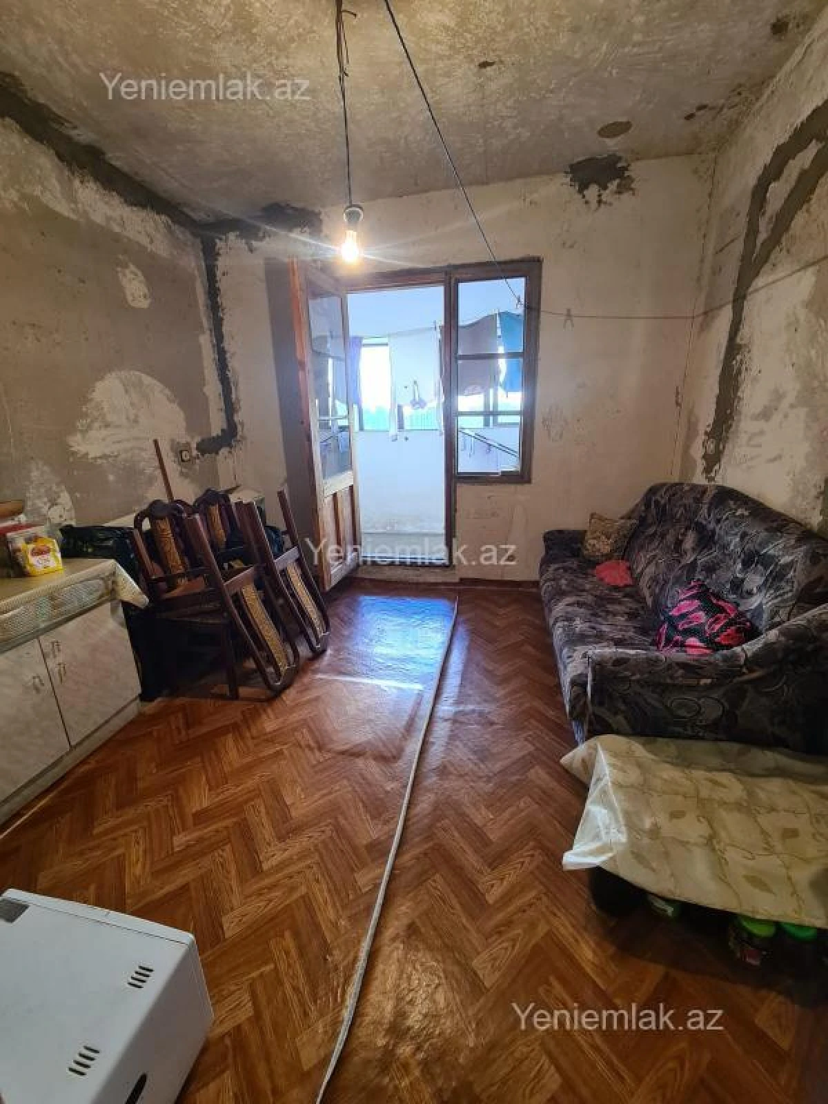 Satılır 5 otaqlı köhnə tikili 140 m²