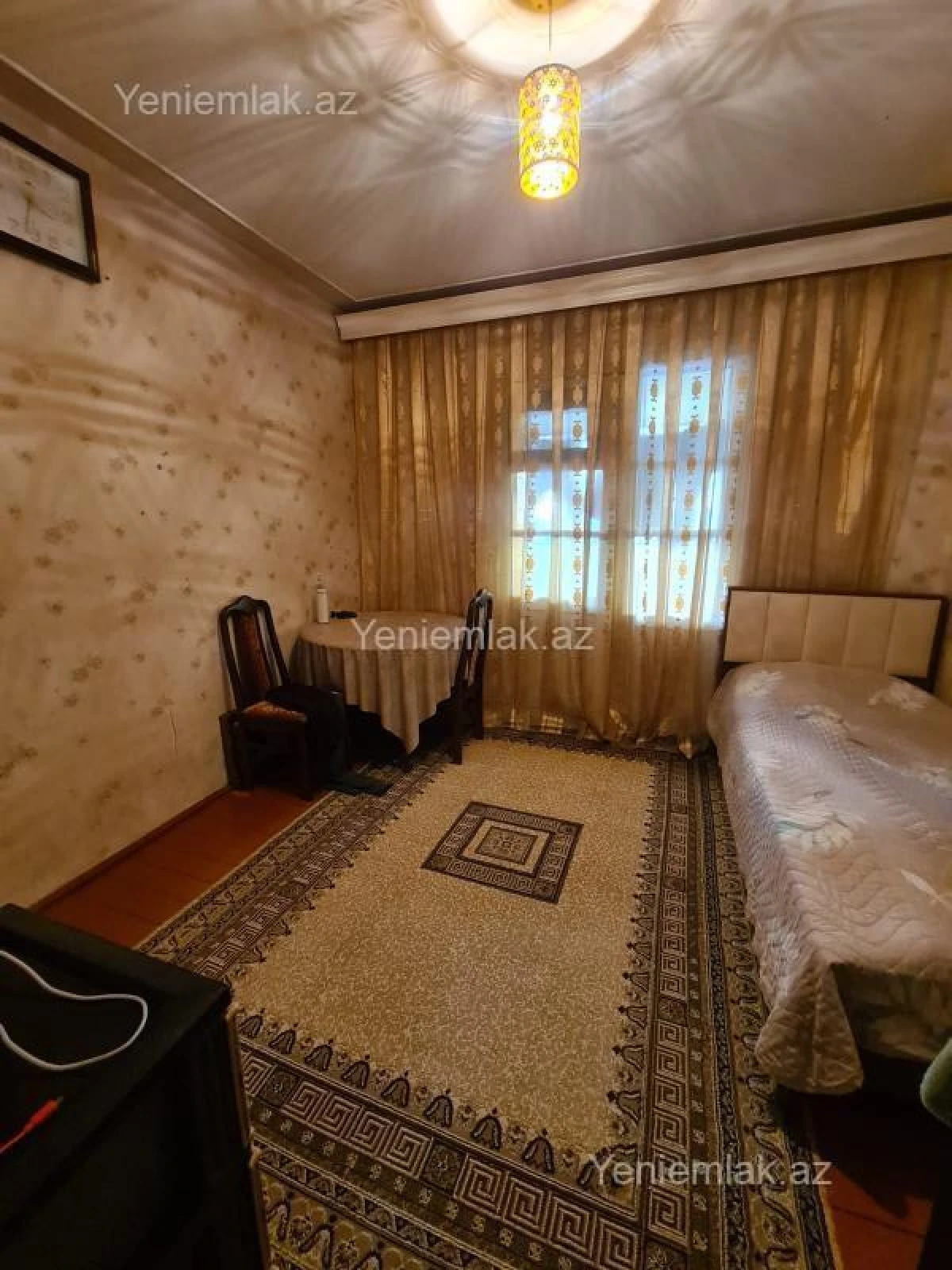 Satılır 5 otaqlı köhnə tikili 140 m²