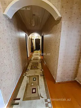 Satılır 5 otaqlı köhnə tikili 140 m²