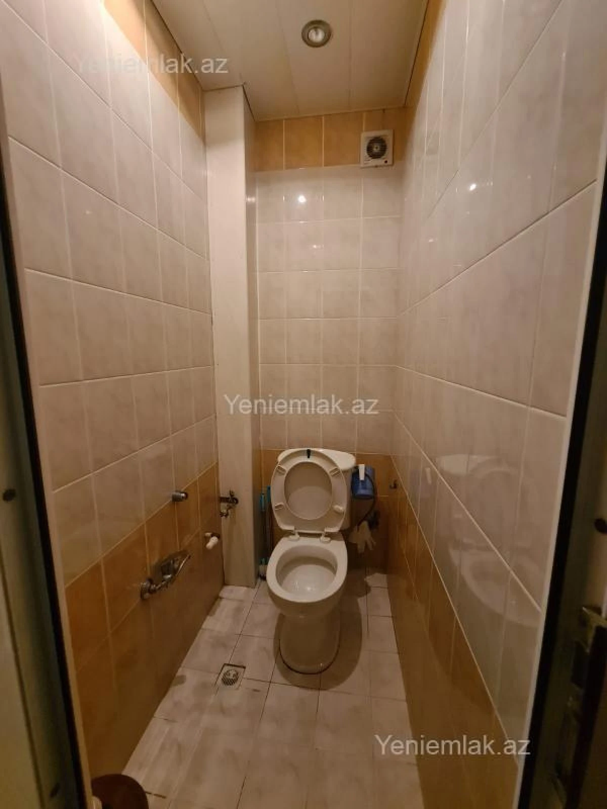 Satılır 5 otaqlı köhnə tikili 140 m²