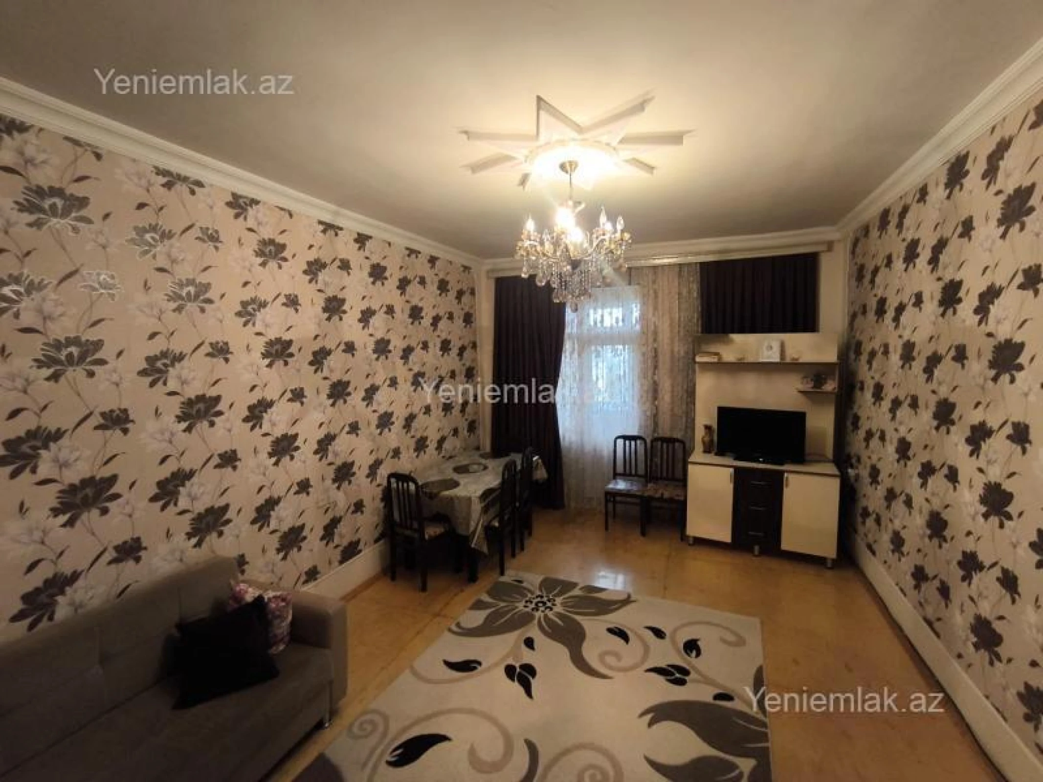 Satılır 3 otaqlı köhnə tikili 80 m²