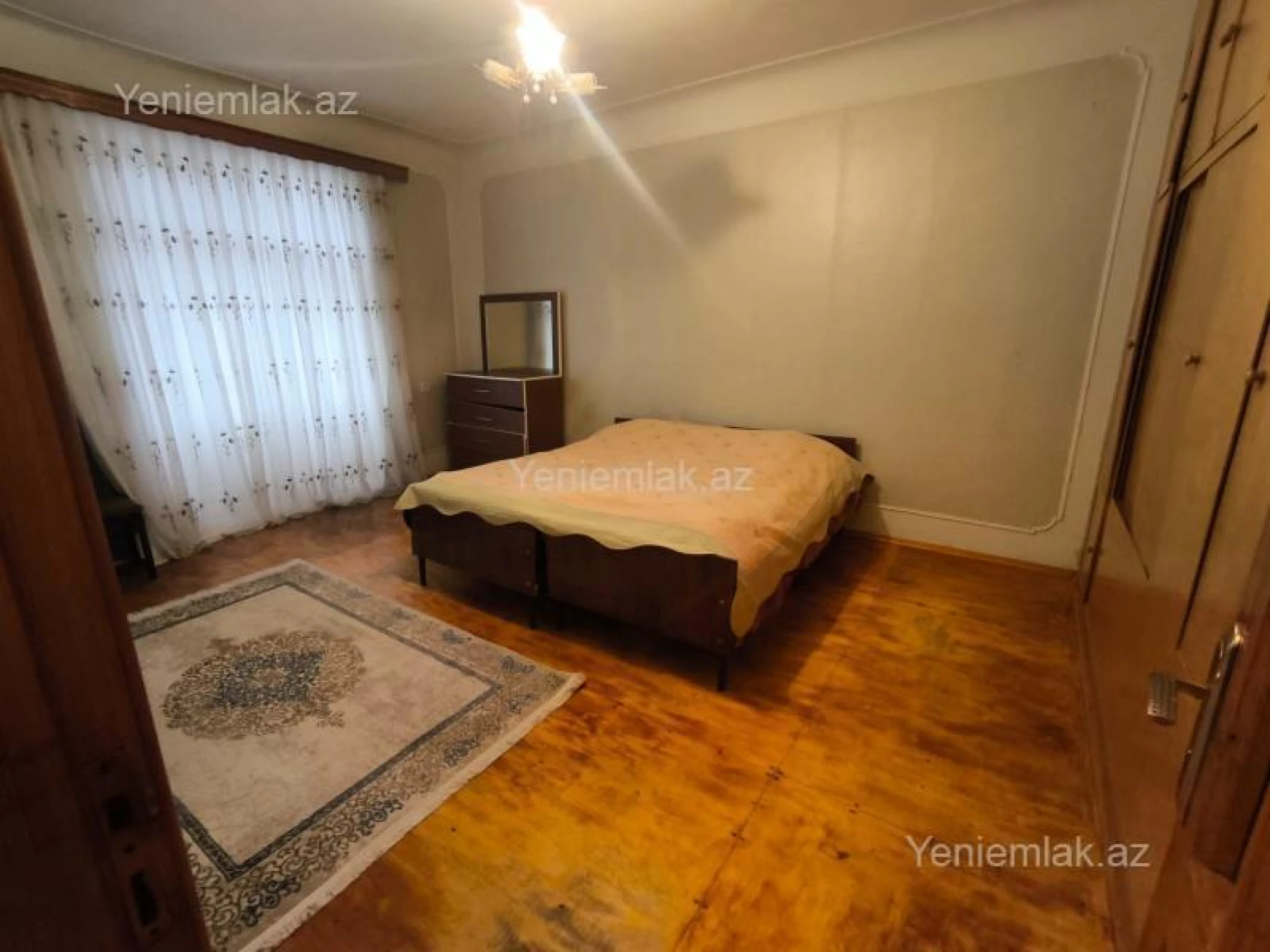 Satılır 3 otaqlı köhnə tikili 80 m²