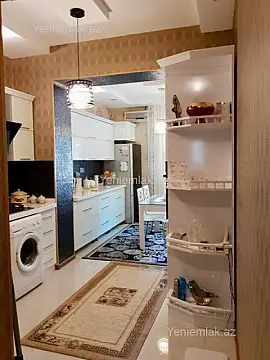 Satılır 3 otaqlı köhnə tikili 115 m²