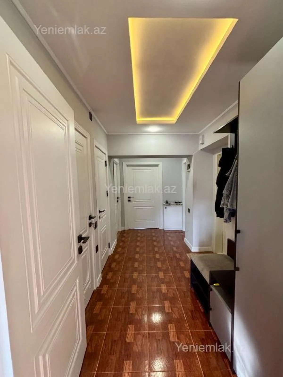 Satılır 2 otaqlı köhnə tikili 70 m²