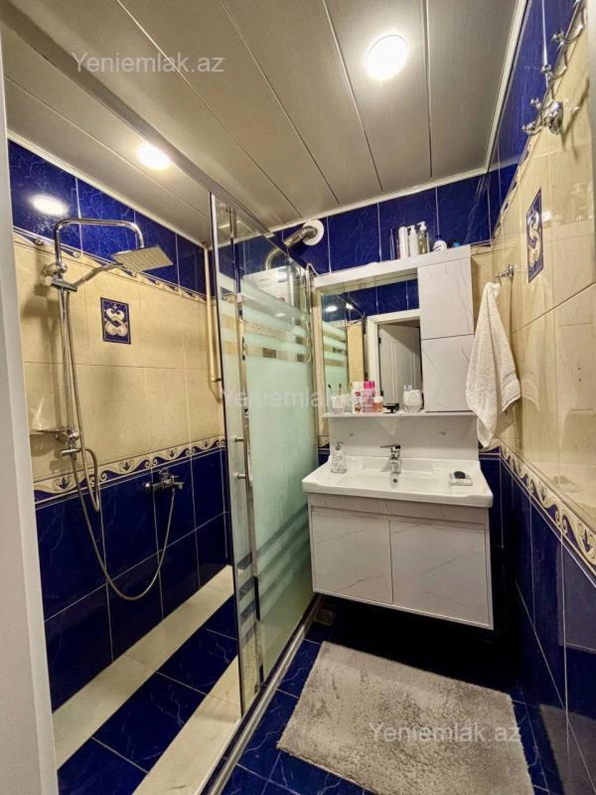 Satılır 2 otaqlı köhnə tikili 70 m²