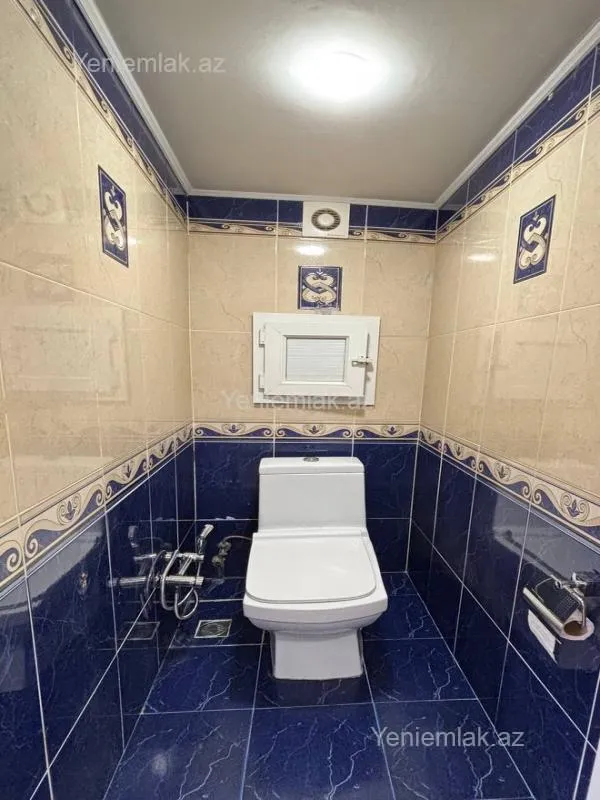 Satılır 2 otaqlı köhnə tikili 70 m²