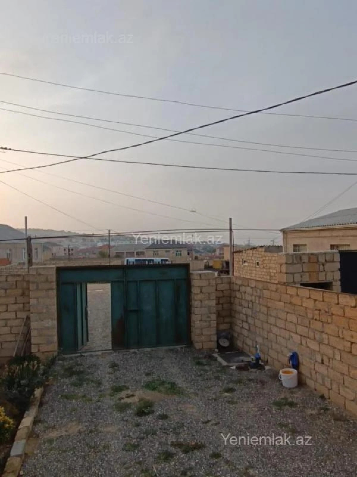 Satılır 4 otaqlı həyət evi 100 m²