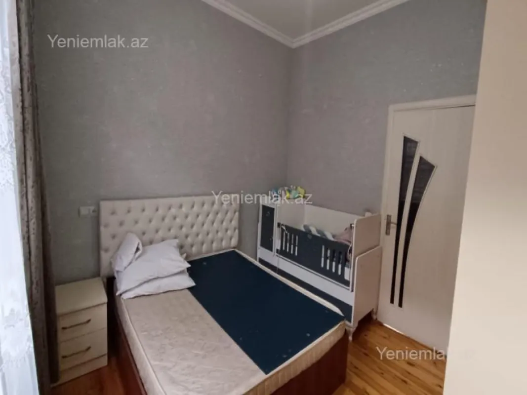 Satılır 4 otaqlı həyət evi 100 m²