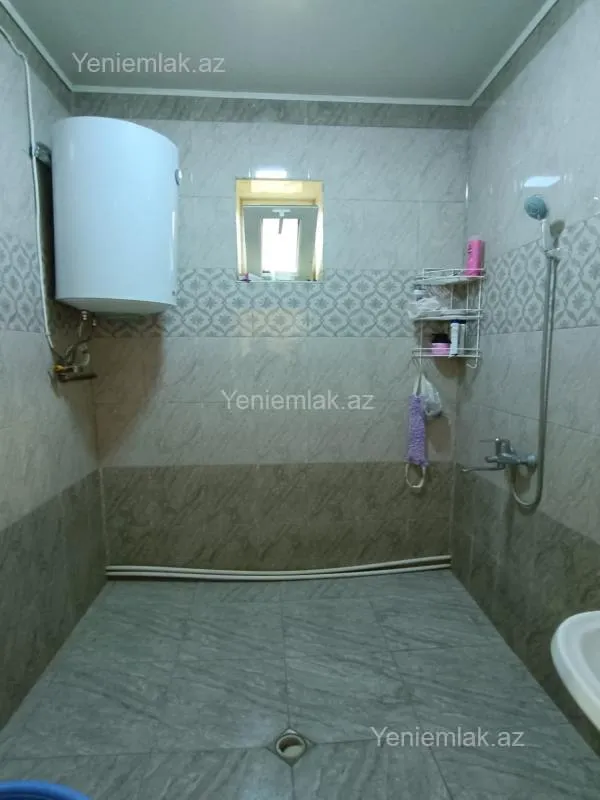 Satılır 4 otaqlı həyət evi 100 m²