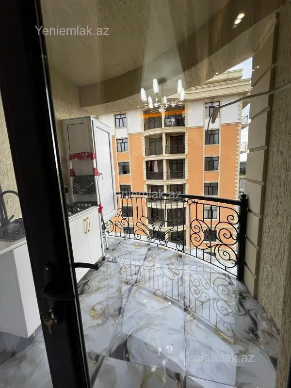 Satılır 2 otaqlı yeni tikili 100 m²